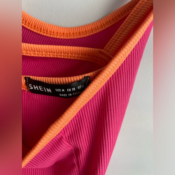 💖(2 for $15)💖 Pink & Orange Fitted Crop Tank Top - Picture 9 of 9